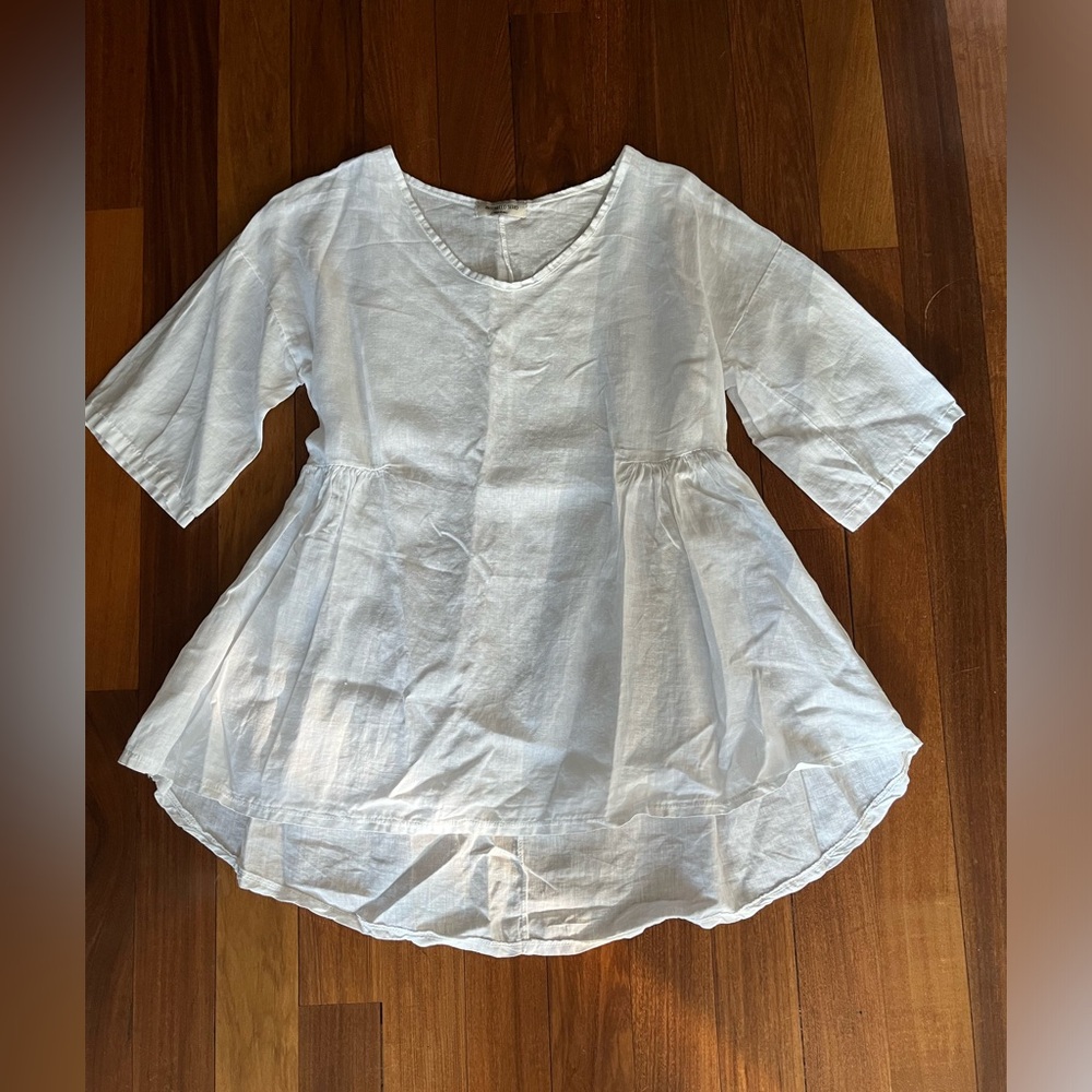 New Italian fine linen white asymmetrical skirted tunic retail $495 sz S/M
